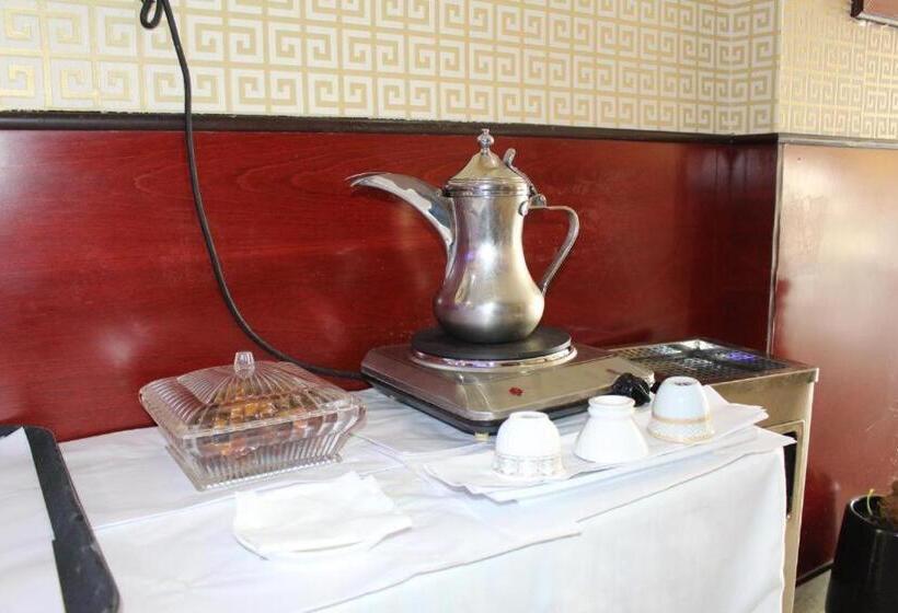 ホテル Al Farhan Apartment Al Hamra Jeddah