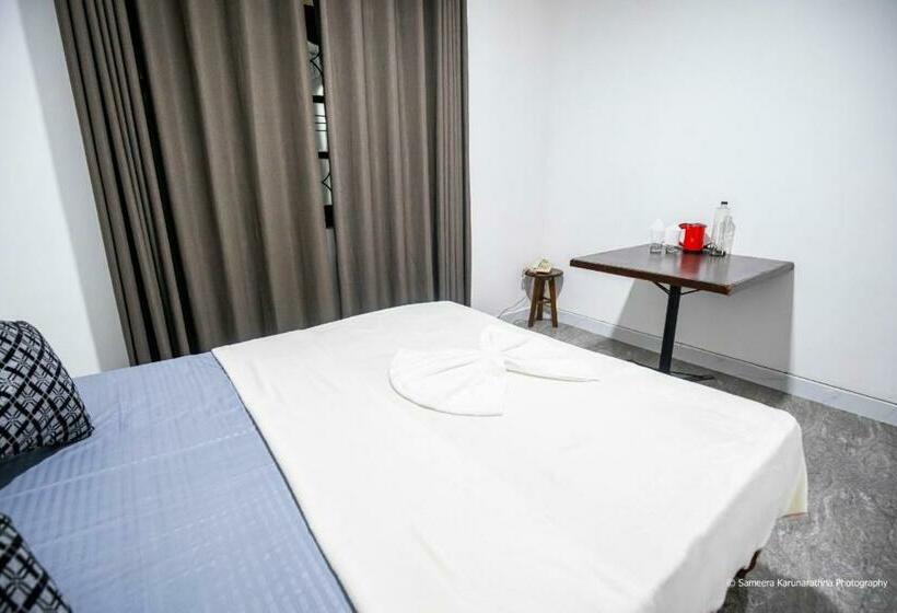 Grand Jumbo Hotel & Restaurant