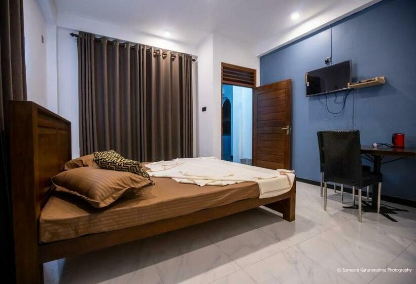 Grand Jumbo Hotel & Restaurant