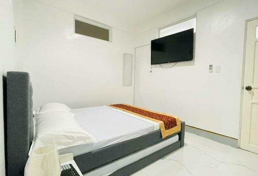 Legends Hotel & Events Hall Lemery & Taal