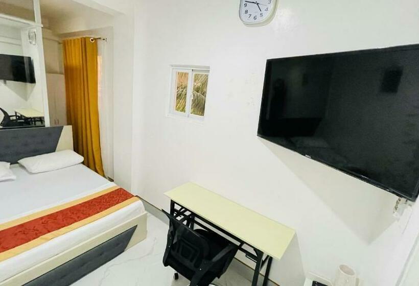 Legends Hotel & Events Hall Lemery & Taal