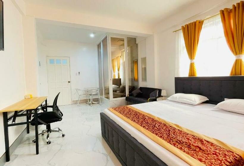 Legends Hotel & Events Hall Lemery & Taal