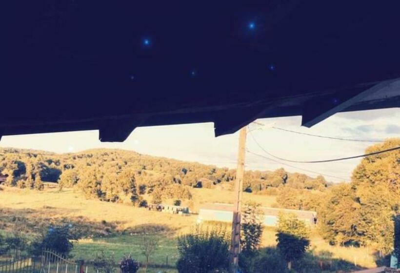 بنسيون Chambre Familiale à La Ferme