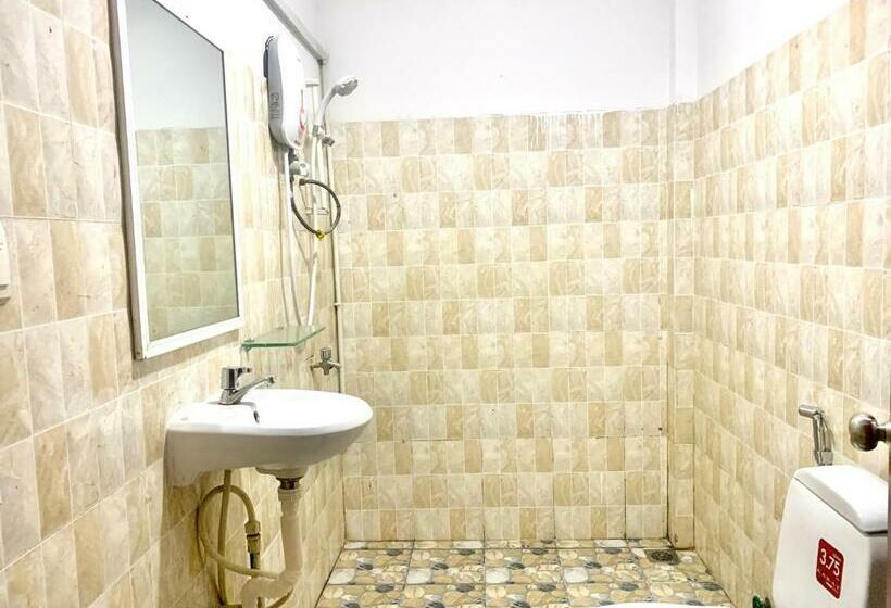 פנסיון Garden Bungalow