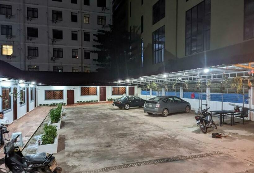 פנסיון Garden Bungalow