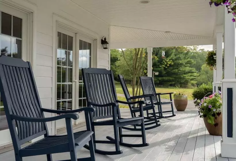 Aamiaismajoitus (B&B) Apple Pony Inn