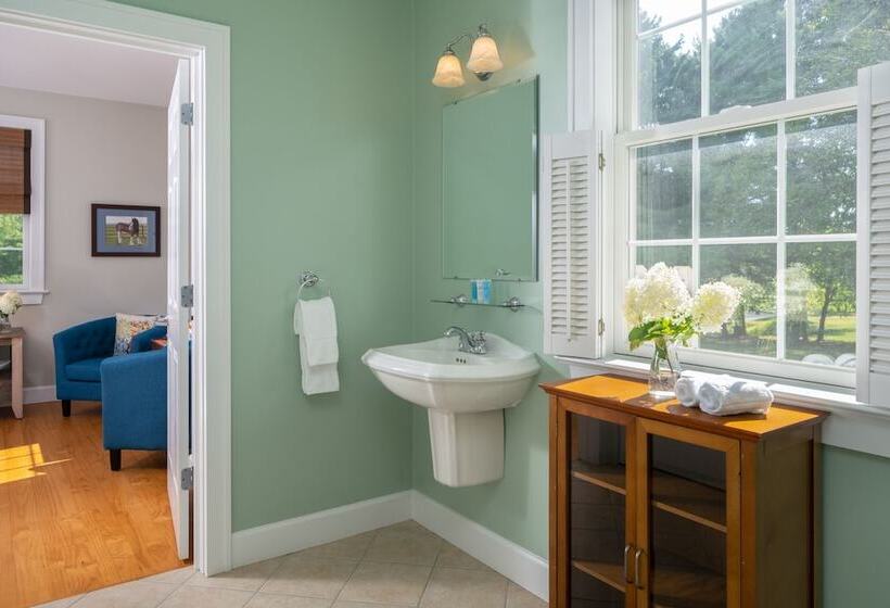 ベッドアンドブレックファースト Apple Pony Inn