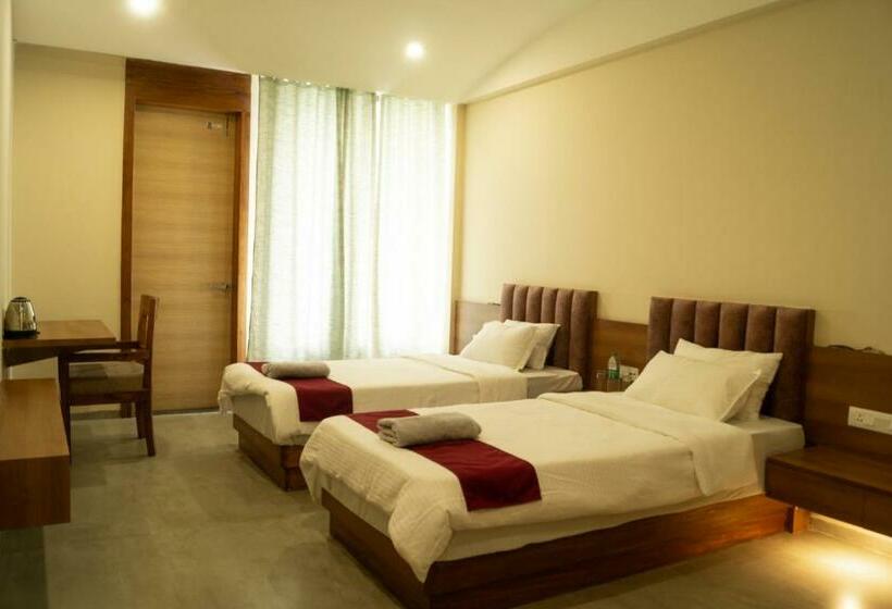 فندق Chang S Garden & Resort