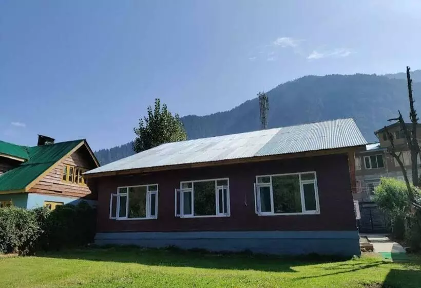 Hotel Lidder Palace