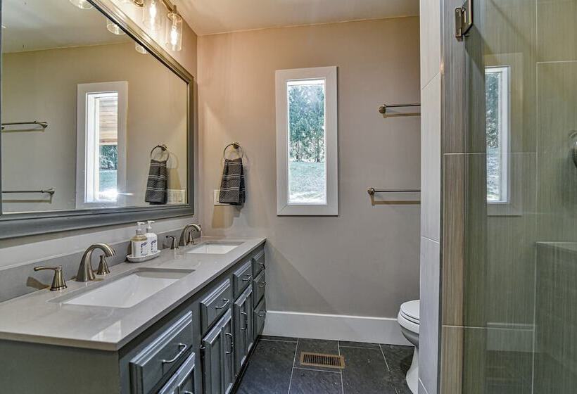 Kingdom On Knollwood