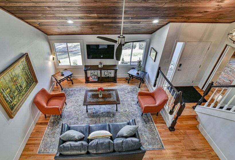 Kingdom On Knollwood