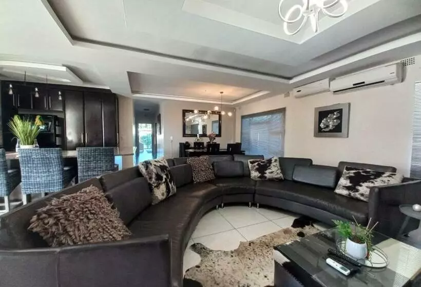 Majatalo Mbuso Guest Lodge