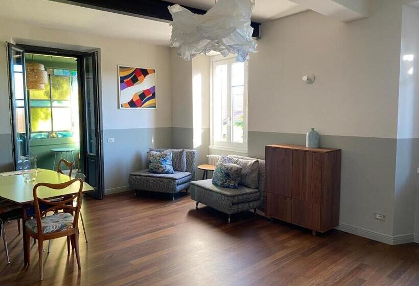 بنسيون Oste Al Numero 22 Sage