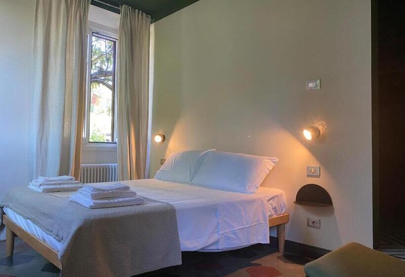 بنسيون Oste Al Numero 22 Sage