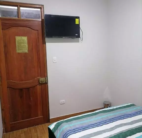 ホテル Hostal Pacífico Huánuco