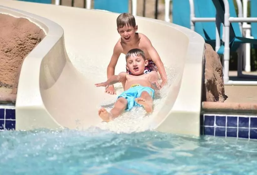 Atlantis Family Waterpark Hotel, Ascend Hotel Collection