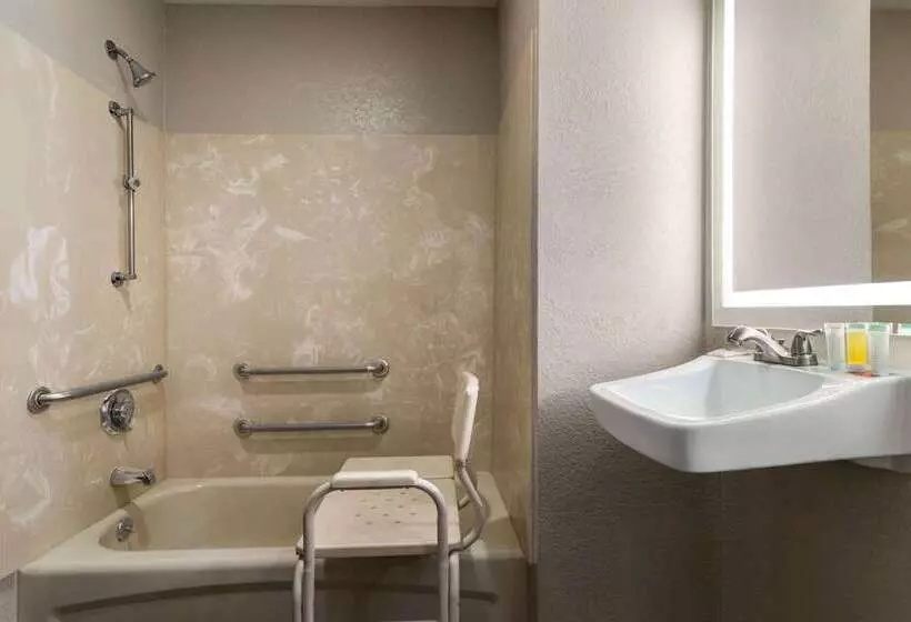 호텔 Days Inn By Wyndham