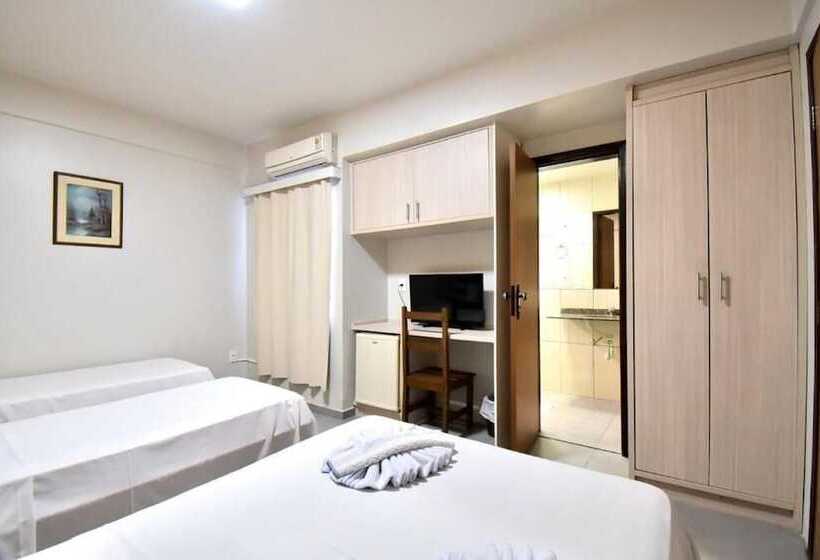 בית מלון כפרי Lawrence