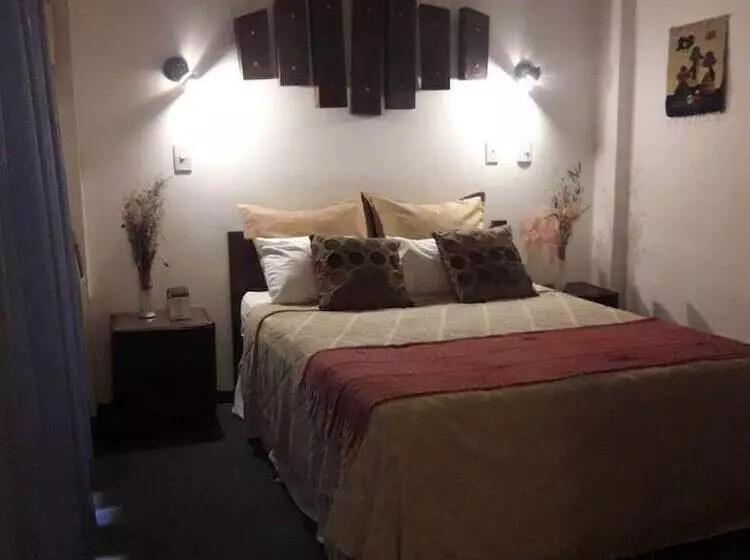 Mediterranea Hostel Cordoba