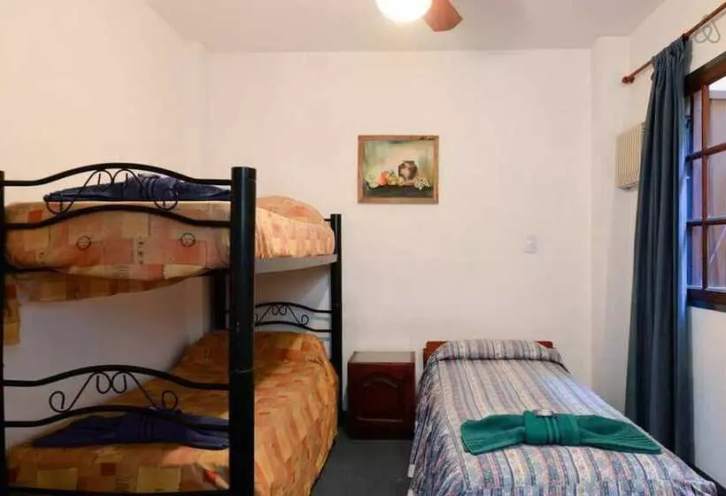 Mediterranea Hostel Cordoba