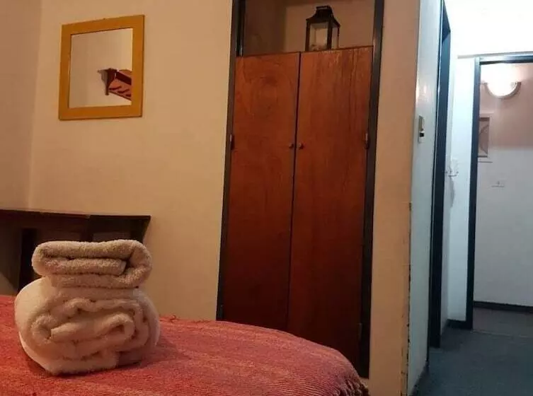 Mediterranea Hostel Cordoba