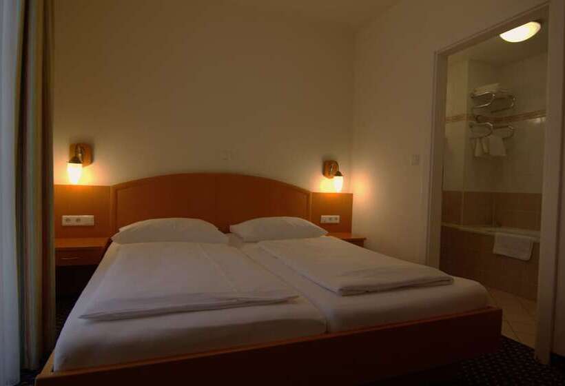 Suite Hotel 900 M Zur Oper