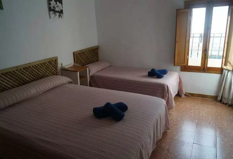 ユースホステル Casa Rural La Jara  Fonda De Navarrés