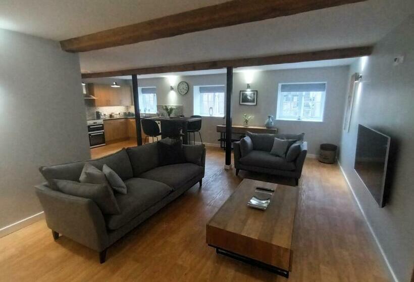 The Old Warehouse Ely Apartments