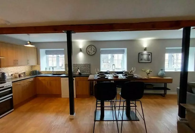 The Old Warehouse Ely Apartments