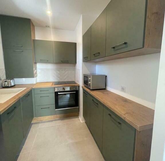 Apt Climatisé à 5 Min à Pied De La Gare Saint Roch Mtp