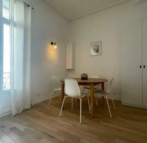 Apt Climatisé à 5 Min à Pied De La Gare Saint Roch Mtp