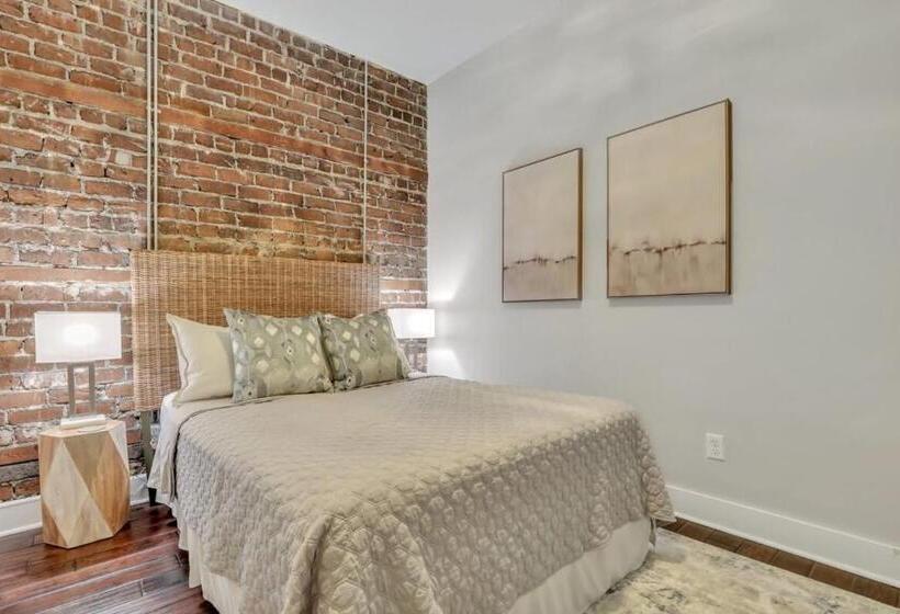 Broughton Street Bungalow   Steps To Everything