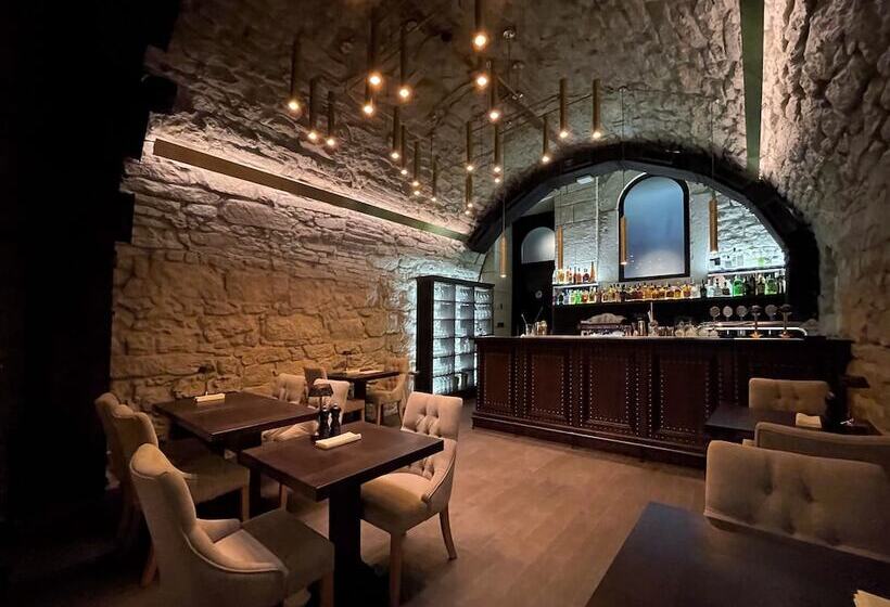 فندق Best Western Plus Market Square Lviv