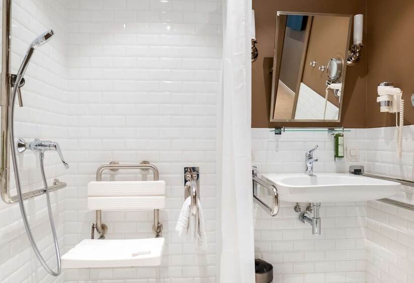 فندق Best Western Plus Market Square Lviv