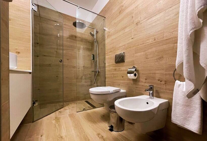 فندق Best Western Plus Market Square Lviv