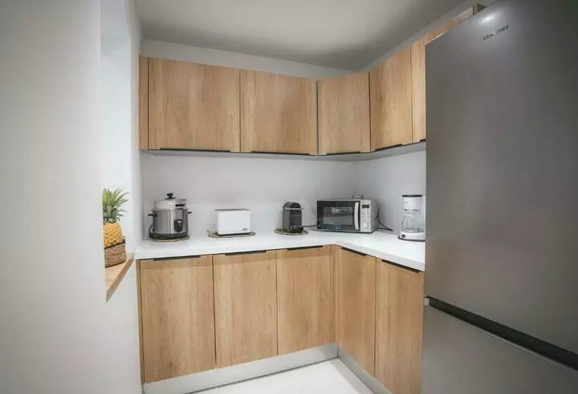 Maison De Nina, à 20m Du Lagon De Trou D Eau