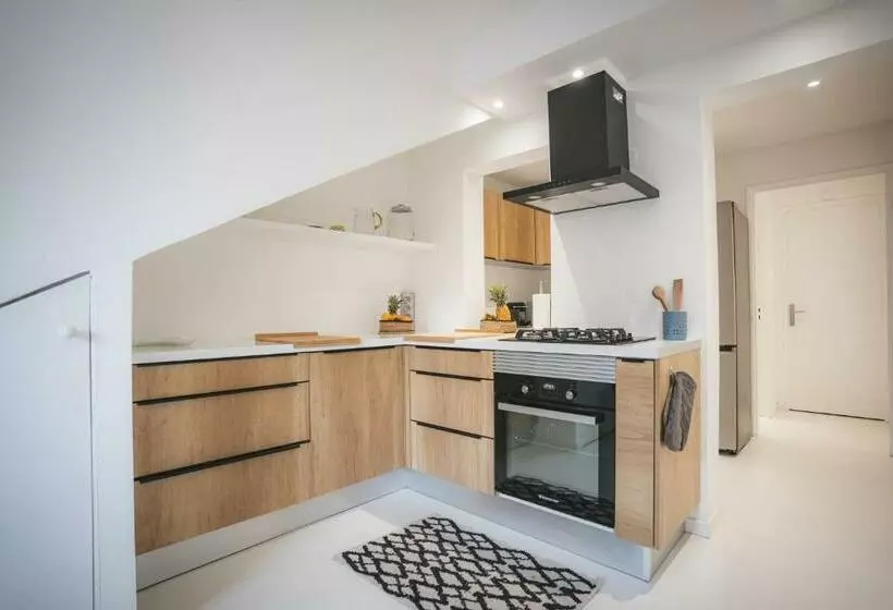 Maison De Nina, à 20m Du Lagon De Trou D Eau