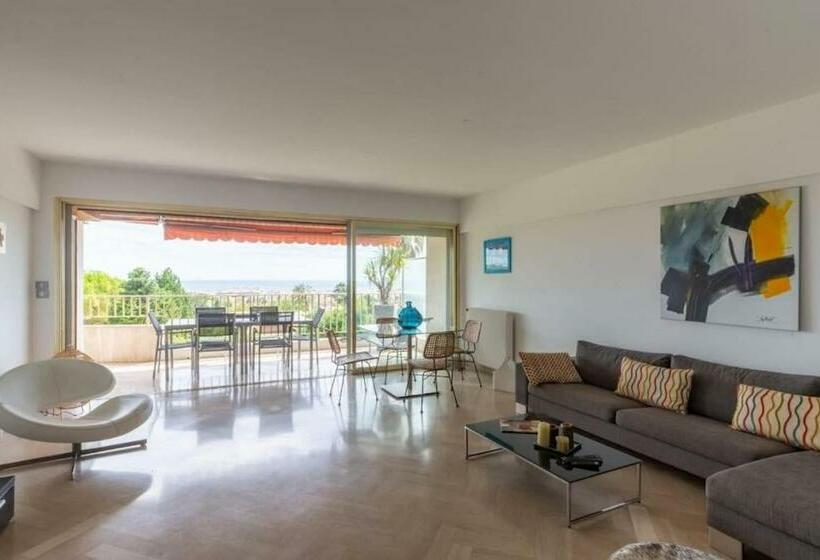 Superbe 3 Pièces Avec Piscine Et Tennis