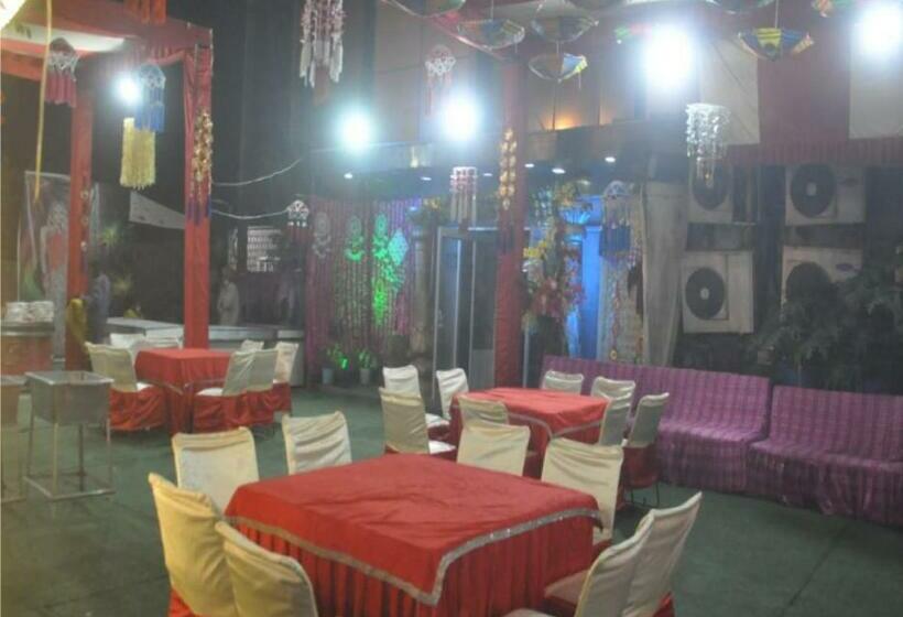 호텔 Crystal By Wb Inn