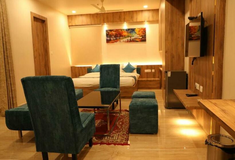 Hotel Sree Kubera Grand