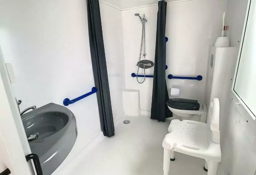 Mobil Home Pmr Tout Confort, 200m Plage, Piscine, 4 Pers, 2 Chambres, Parking, Wifi, Ménage Inclus
