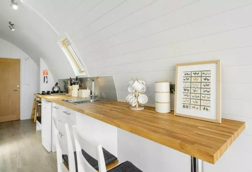 Finest Retreats   The Highland Camping Pod