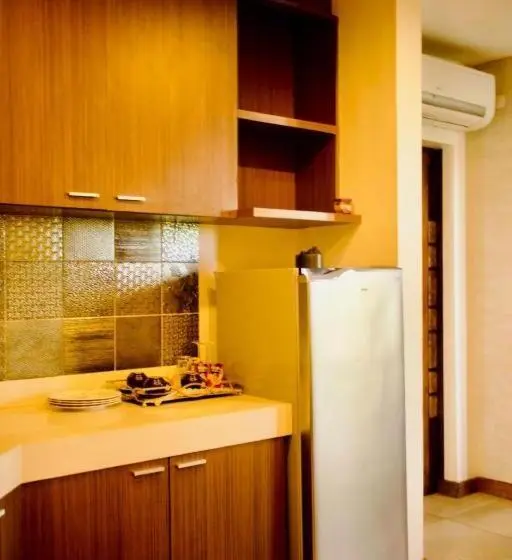 Capital O 897 Takara Hotel And Events Place