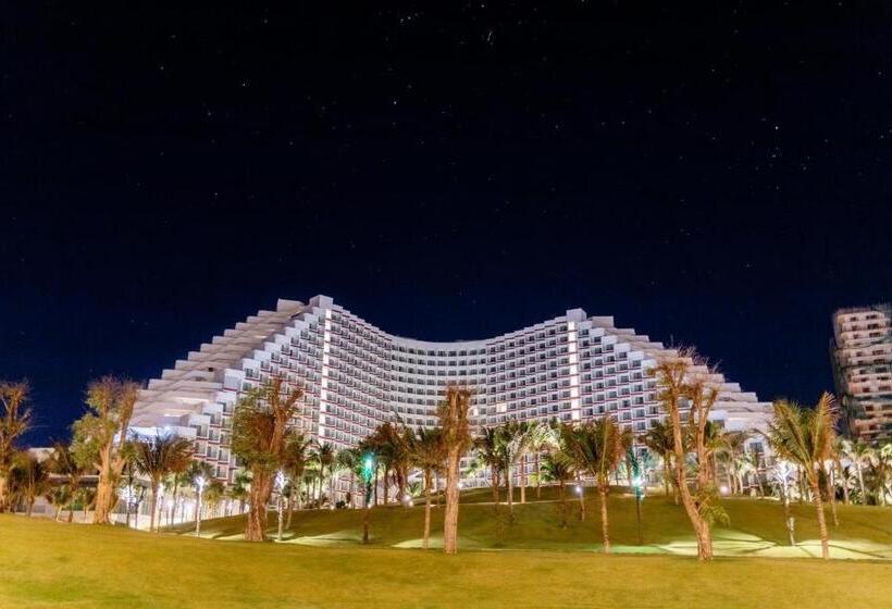 Angela At The Arena Resort At Bai Dai Beach, Near Airport Cam Ranh, Nha Trang, Khanh Hoa