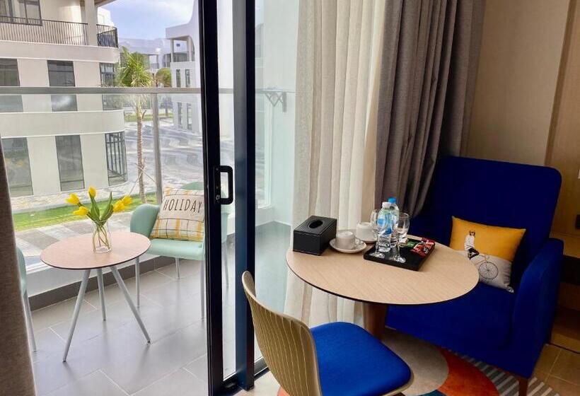 Angela At The Arena Resort At Bai Dai Beach, Near Airport Cam Ranh, Nha Trang, Khanh Hoa