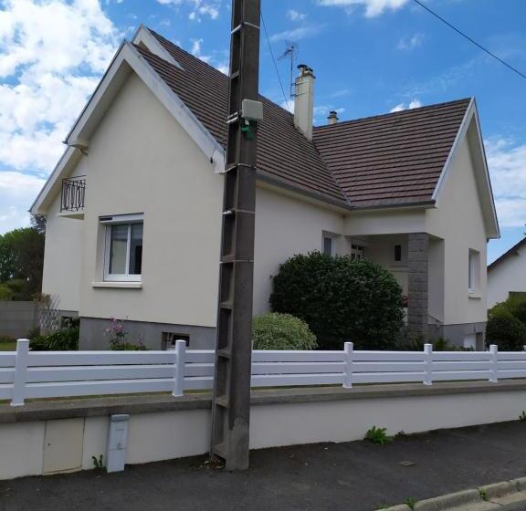 مبيت وإفطار Entre Mer Et Bocage