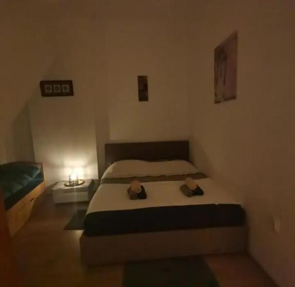 Flat In Belgrade City Center, 45m2