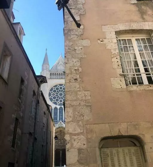 Superbe 2 Pièces à Deux Pas De La Cathédrale
