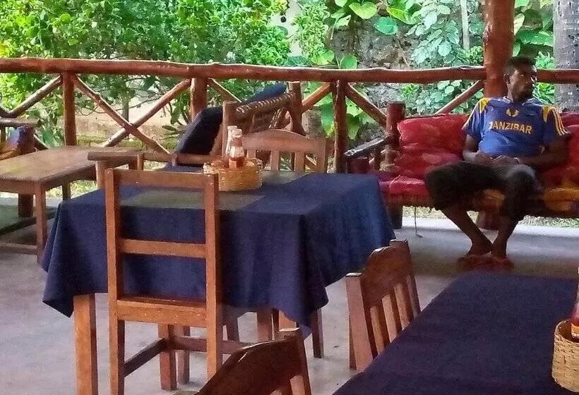 Aamiaismajoitus (B&B) Kivulini Garden Lodge