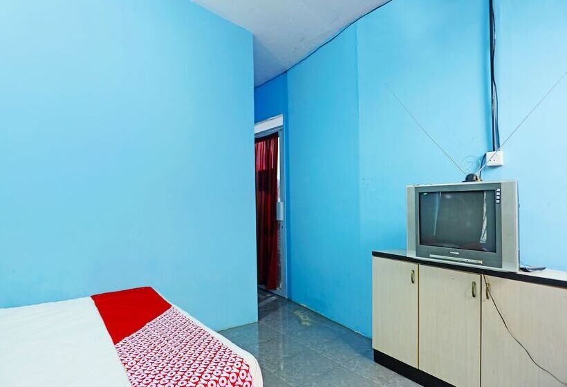 هتل Spot On 91591 Rafika Homestay Syariah